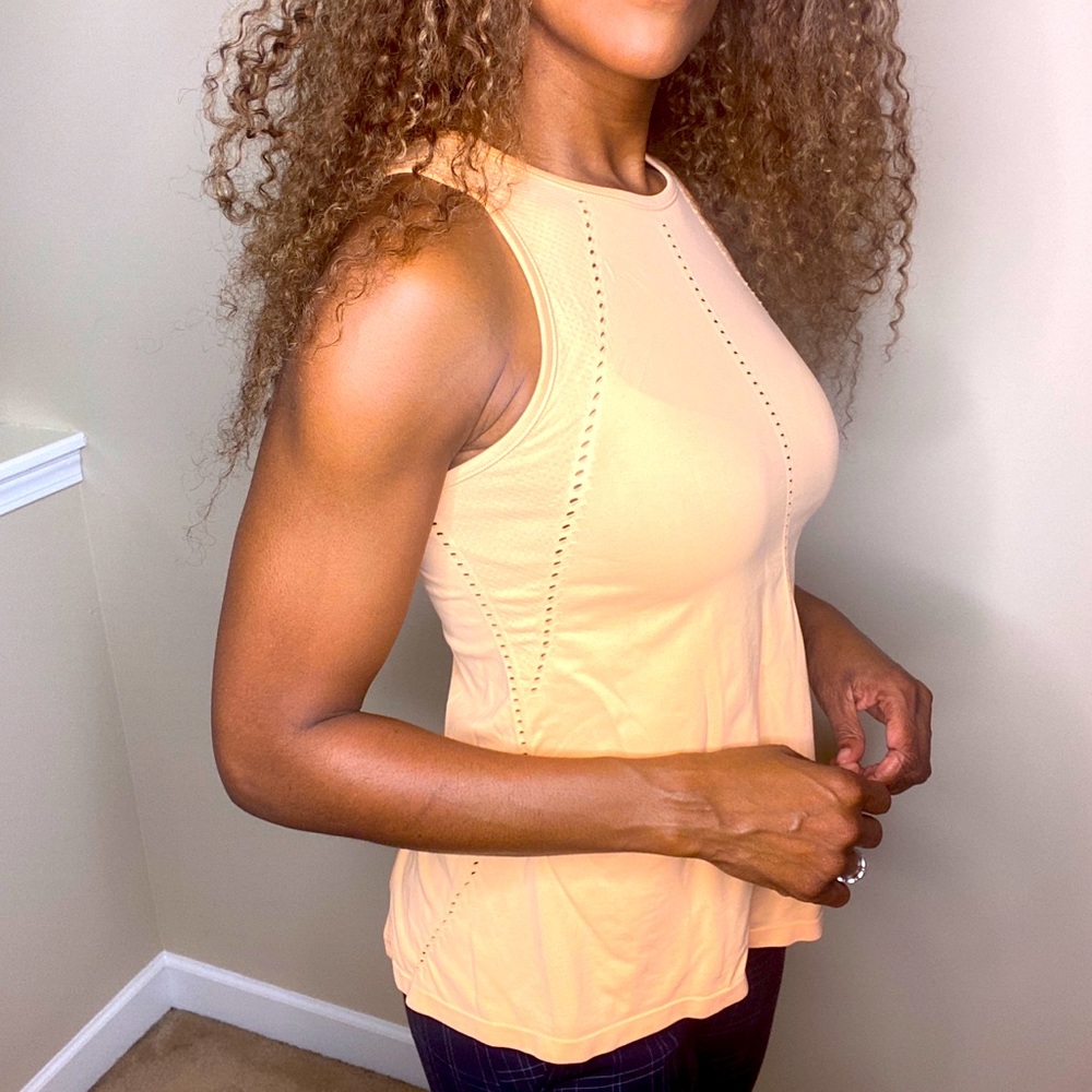 Athleta top